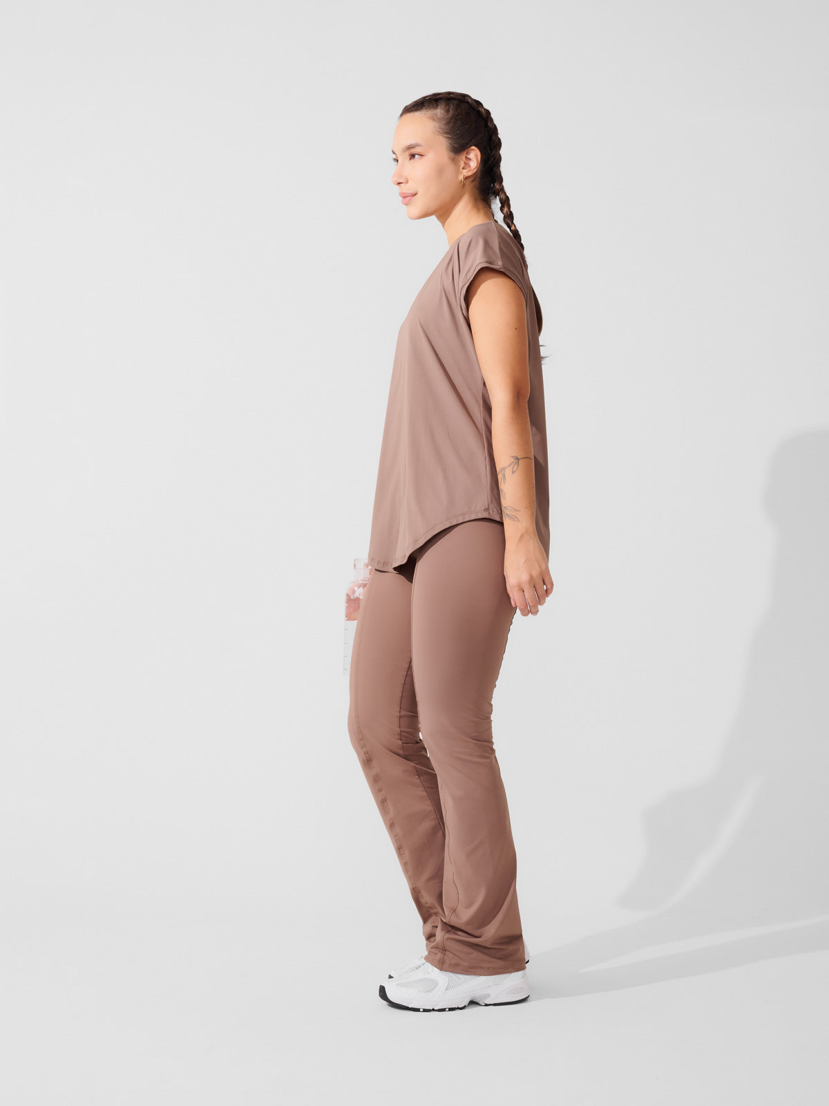 Conjunto Calça Bailarina Marrom Cacau + T-shirt Essencial Alongada Marrom Cacau