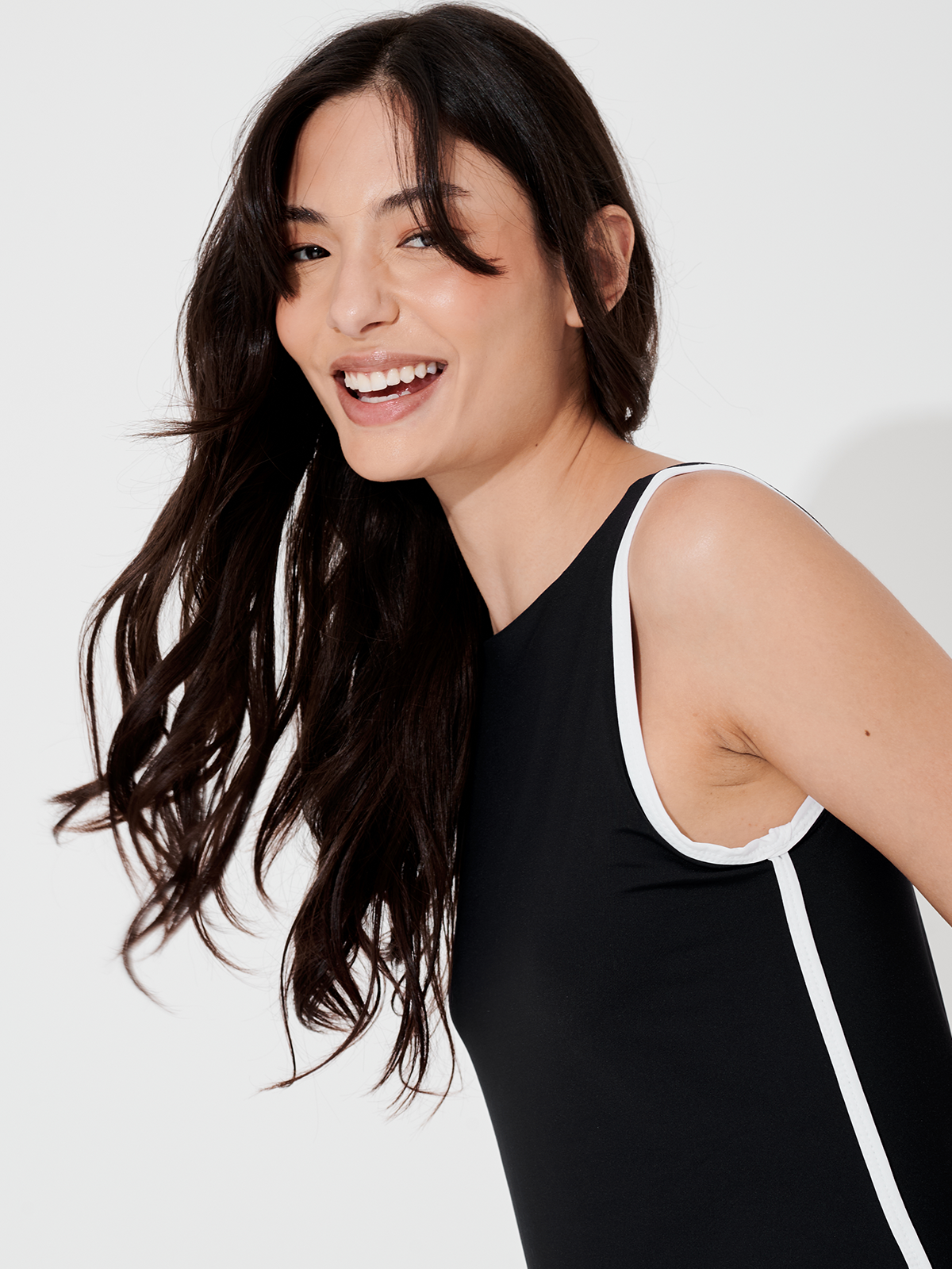 Vestido Fitness com Detalhe Contrastante Preto