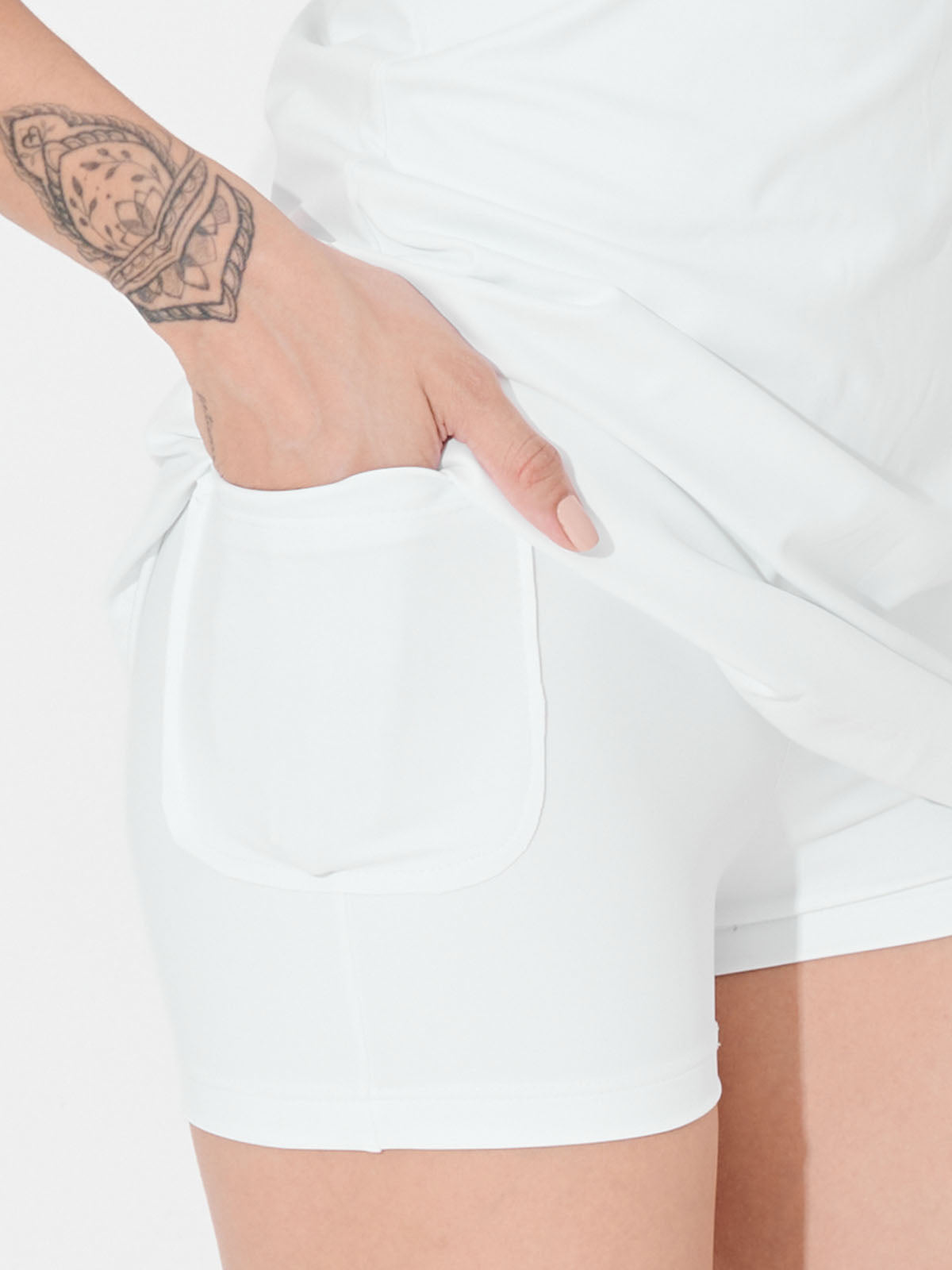 Vestido Fitness Essencial com Costas Nadador Branco