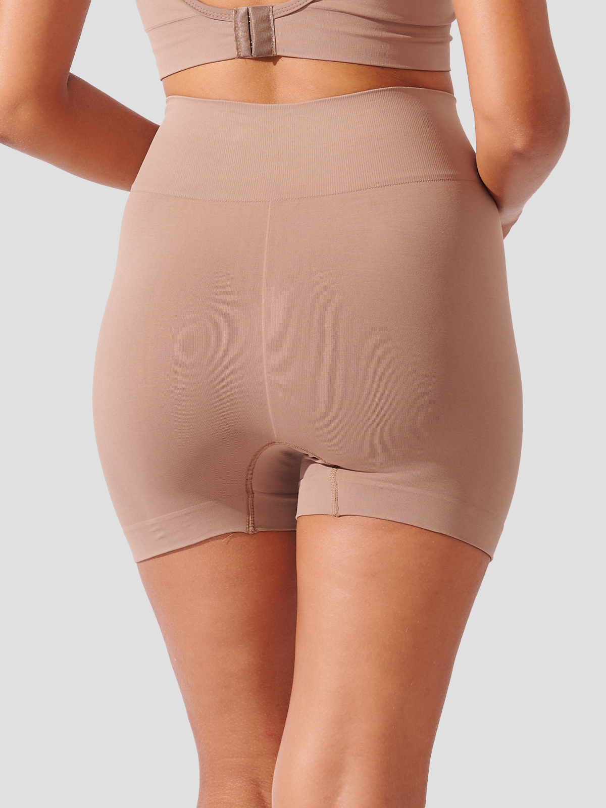 Kit com 3 Calcinhas Boxer Modeladora Sem Costura Premium Marrom Cacau - R$86,63 cada