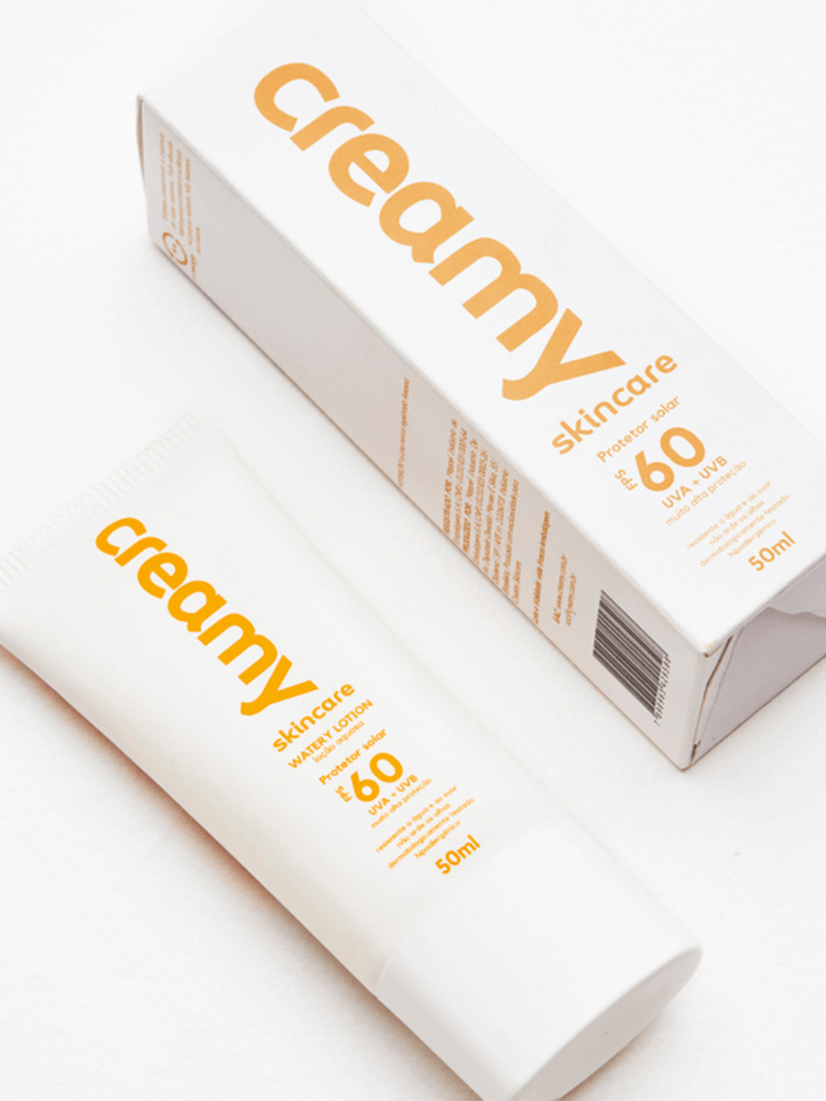 Kit Compre Macaquinho (Azul) + Vestido (Preto e Azul) com 10% OFF e Ganhe Protetor Solar Creamy FPS 60