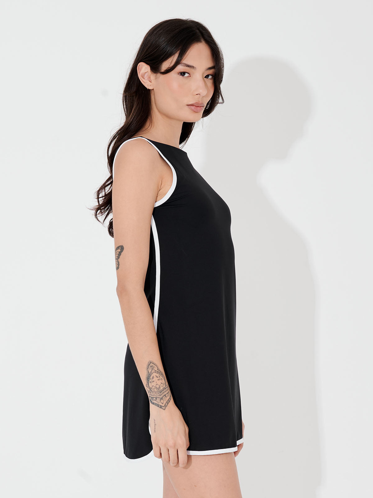 Vestido Fitness com Detalhe Contrastante Preto