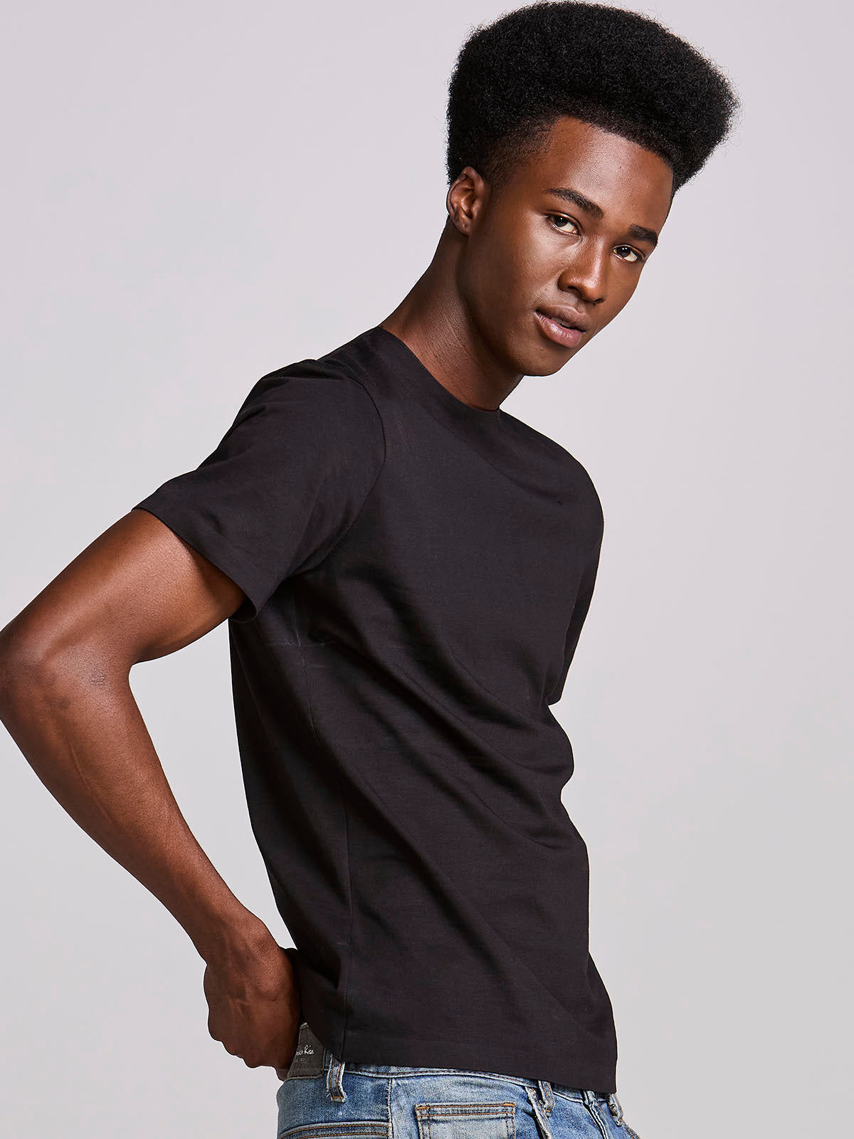Camiseta Masculina Manga Curta Algodão Premium Sem Costura Preto