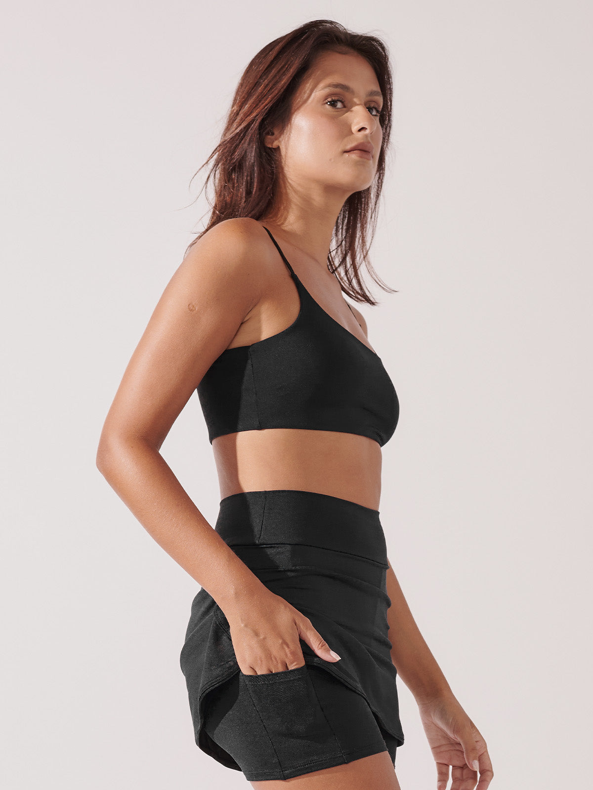 Conjunto Top Alça Dupla Preto + Shorts Saia Preto