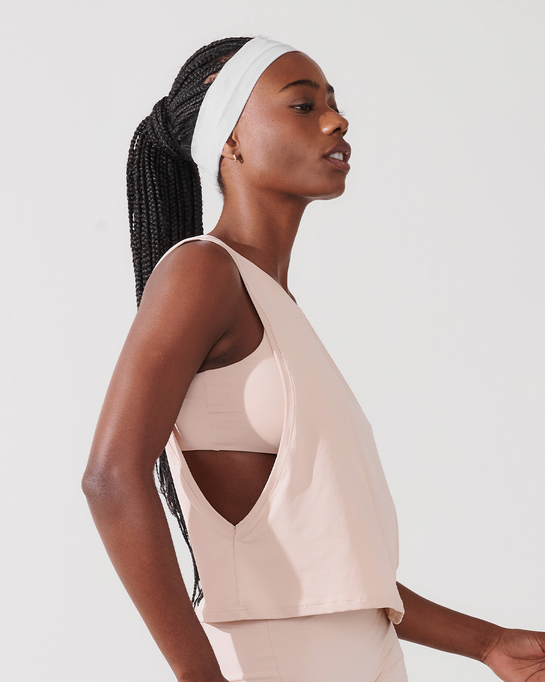 Regata Cropped com Cava Ampla Bege