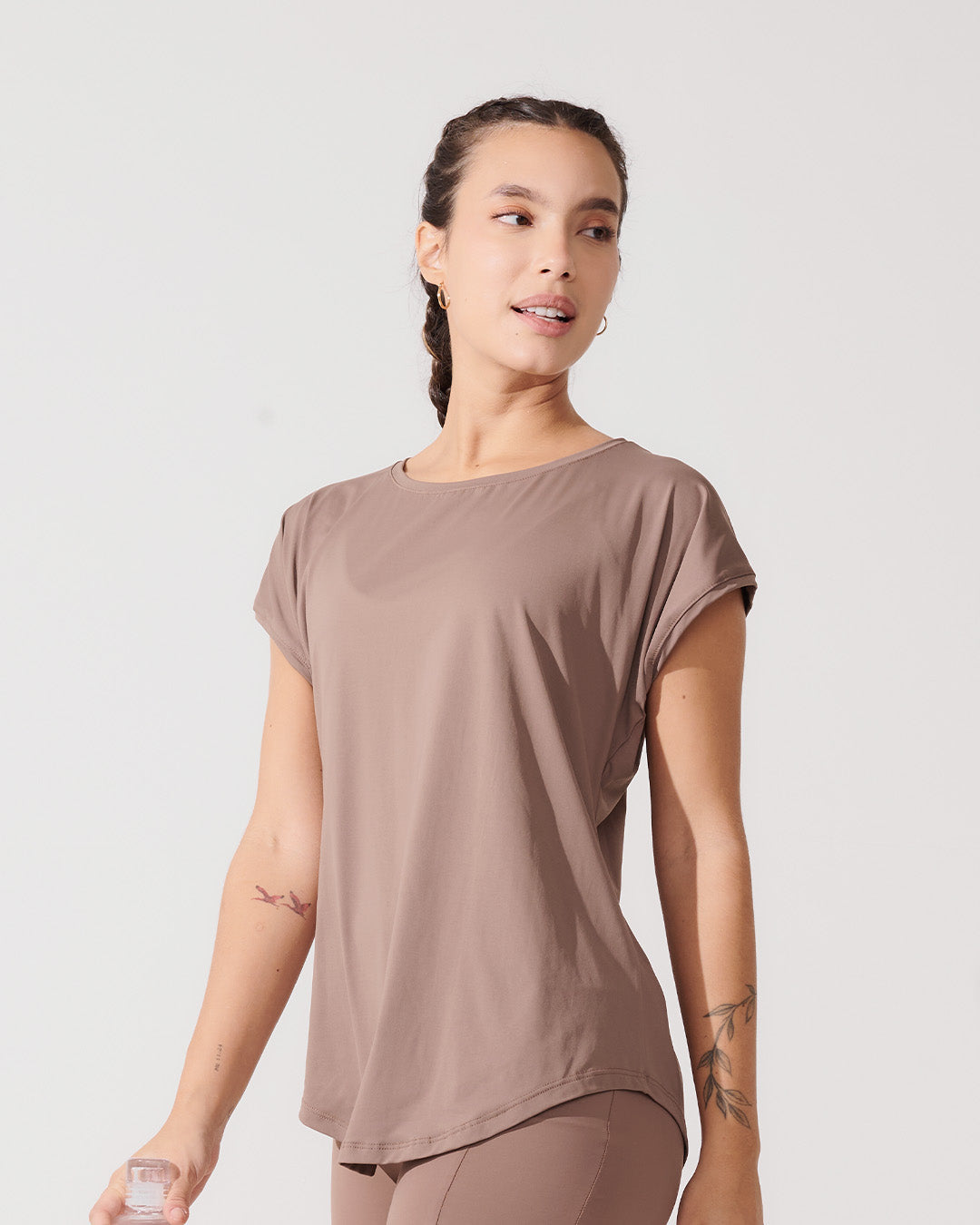 T-Shirt Essencial Alongada Marrom Cacau