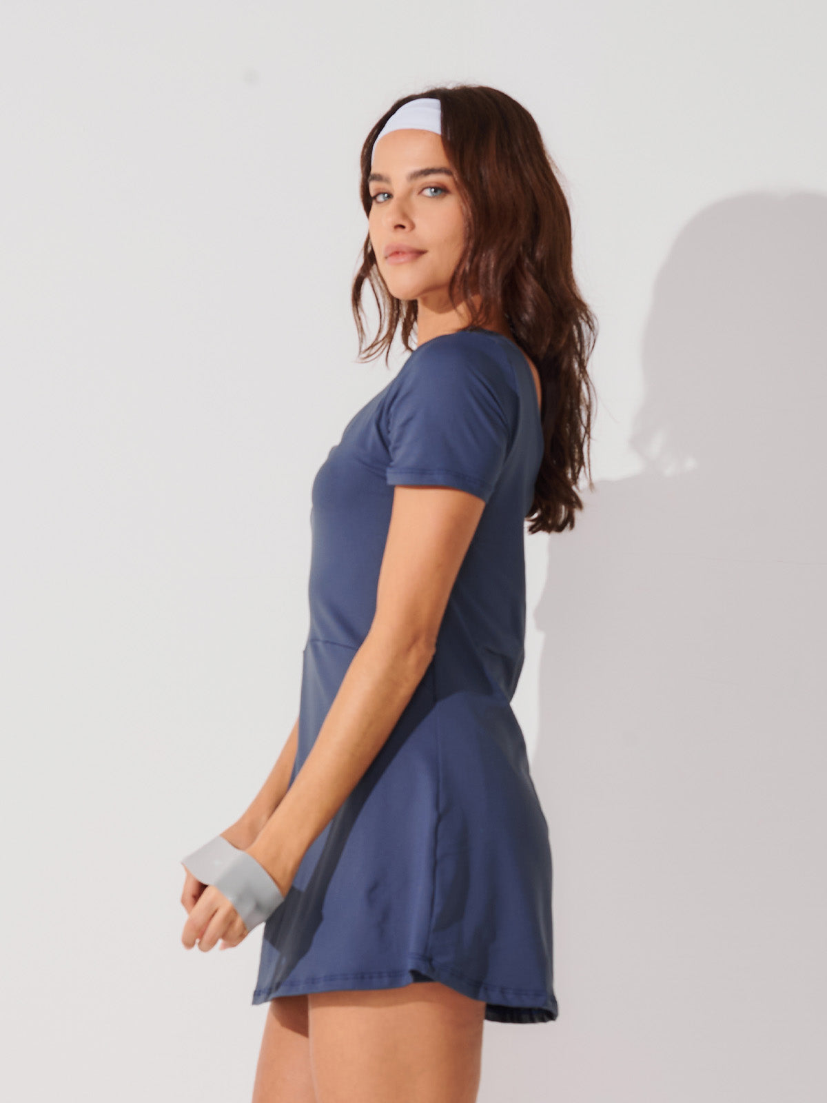 Vestido Fitness com Manga Curta e Shorts Azul Marinho