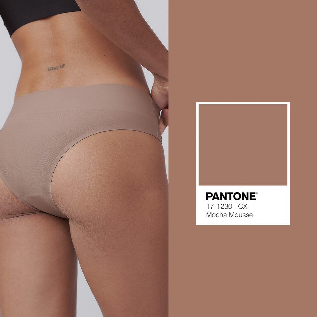 Mocha Mousse: cor do ano da Pantone está em todo lugar, inclusive na underwear!