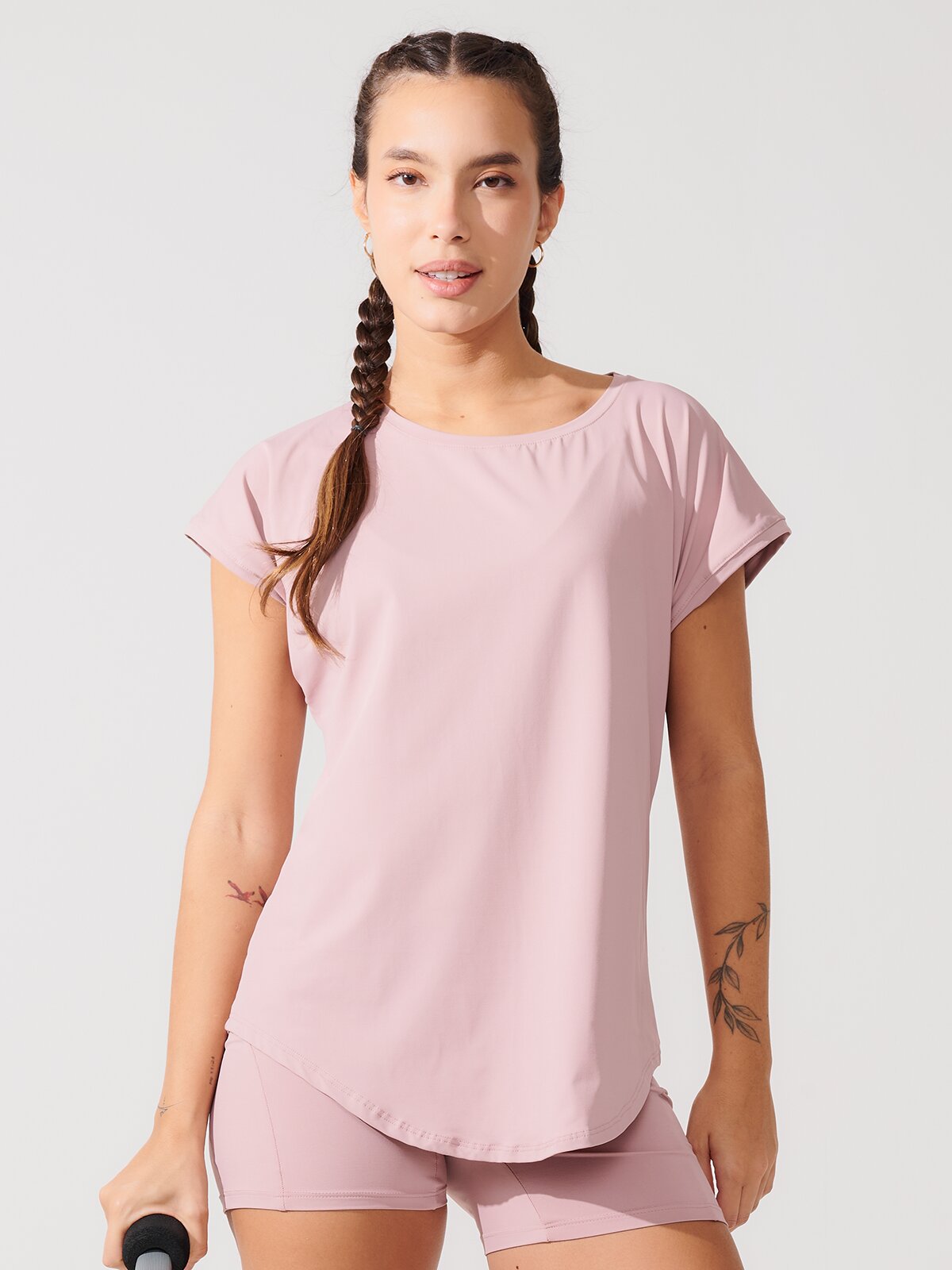 T-Shirt Essencial Alongada Rose