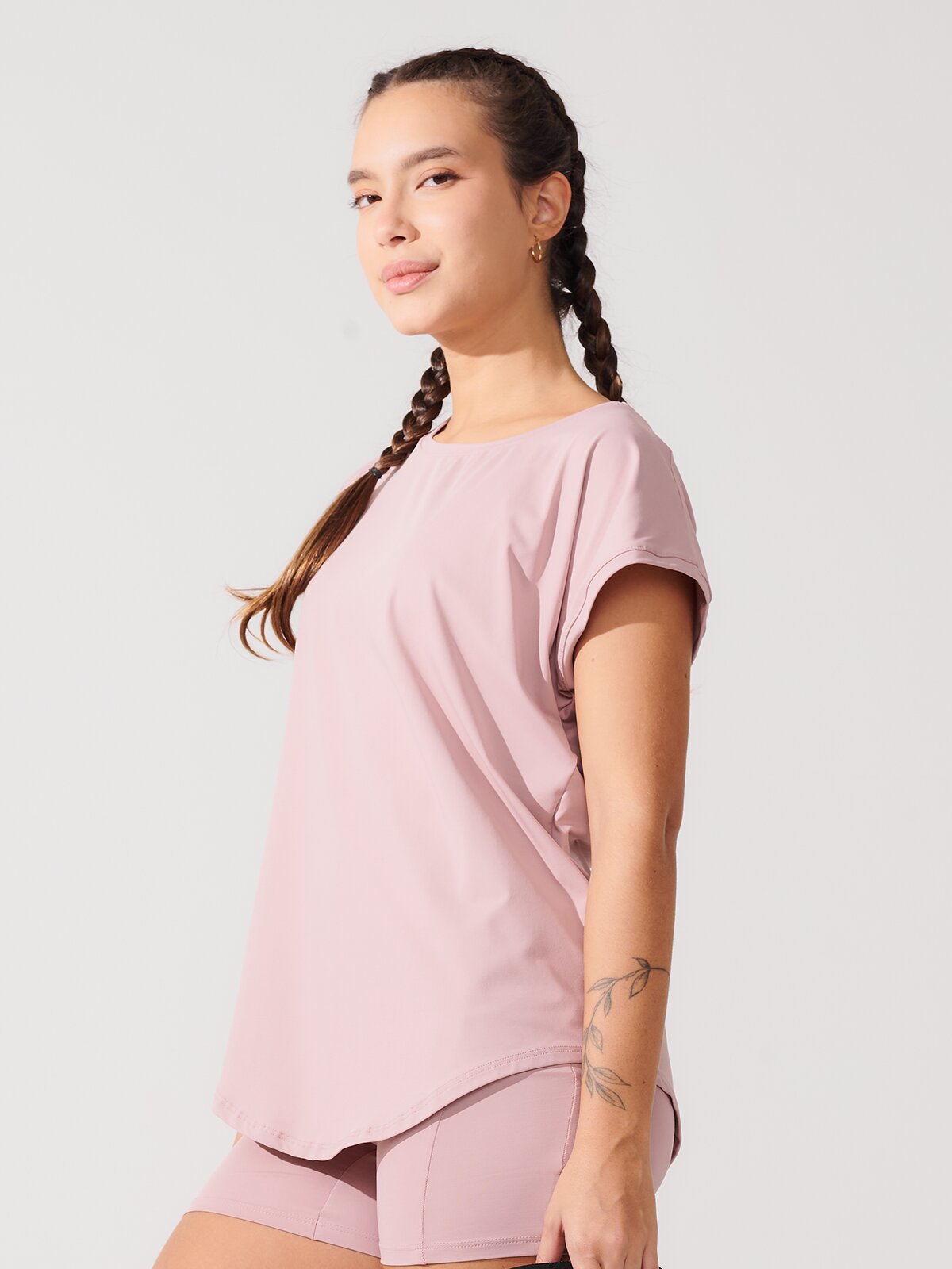 T-Shirt Essencial Alongada Rose