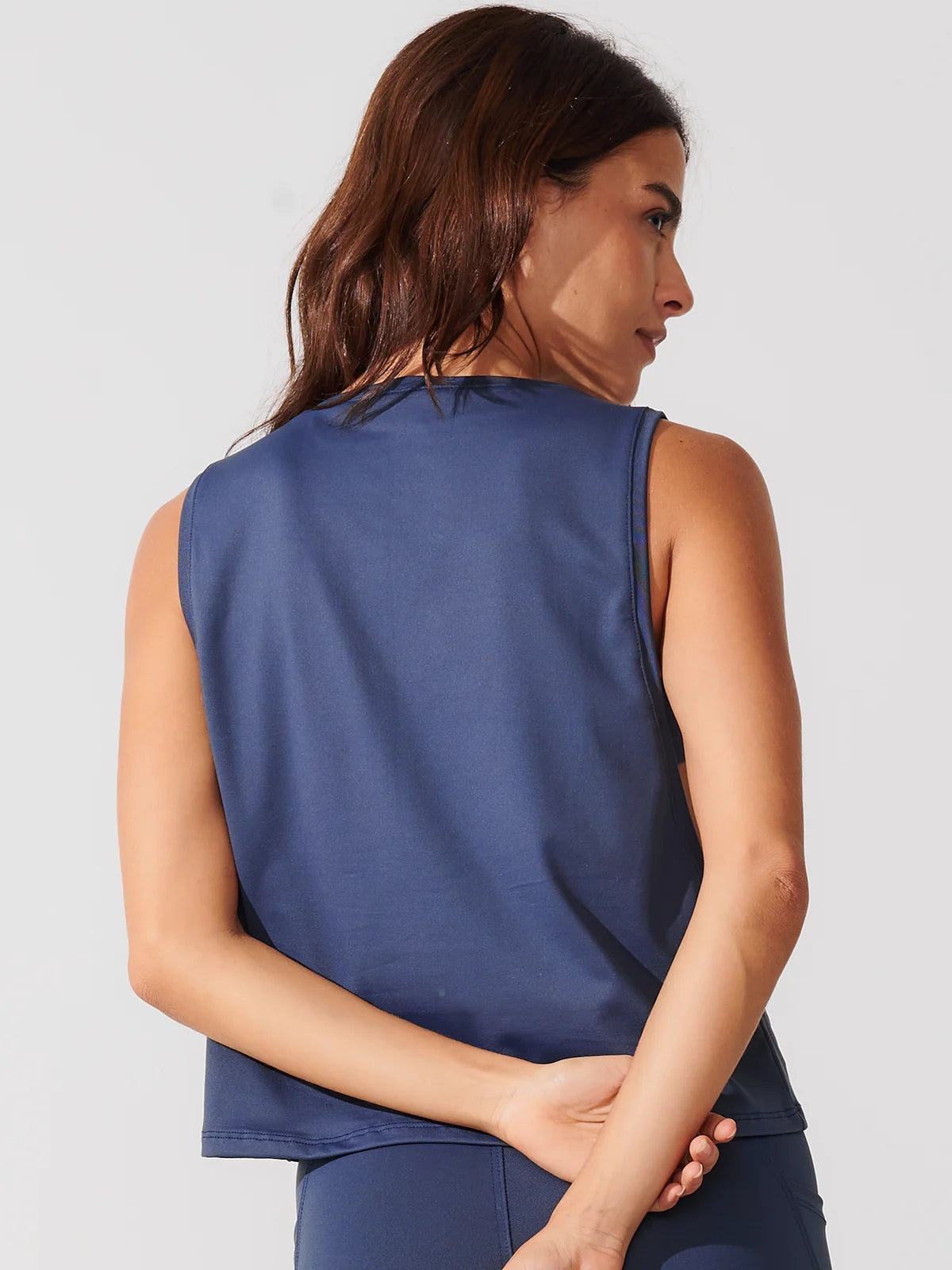 Kit com 6 Regatas Cropped com Cava Ampla Azul Marinho