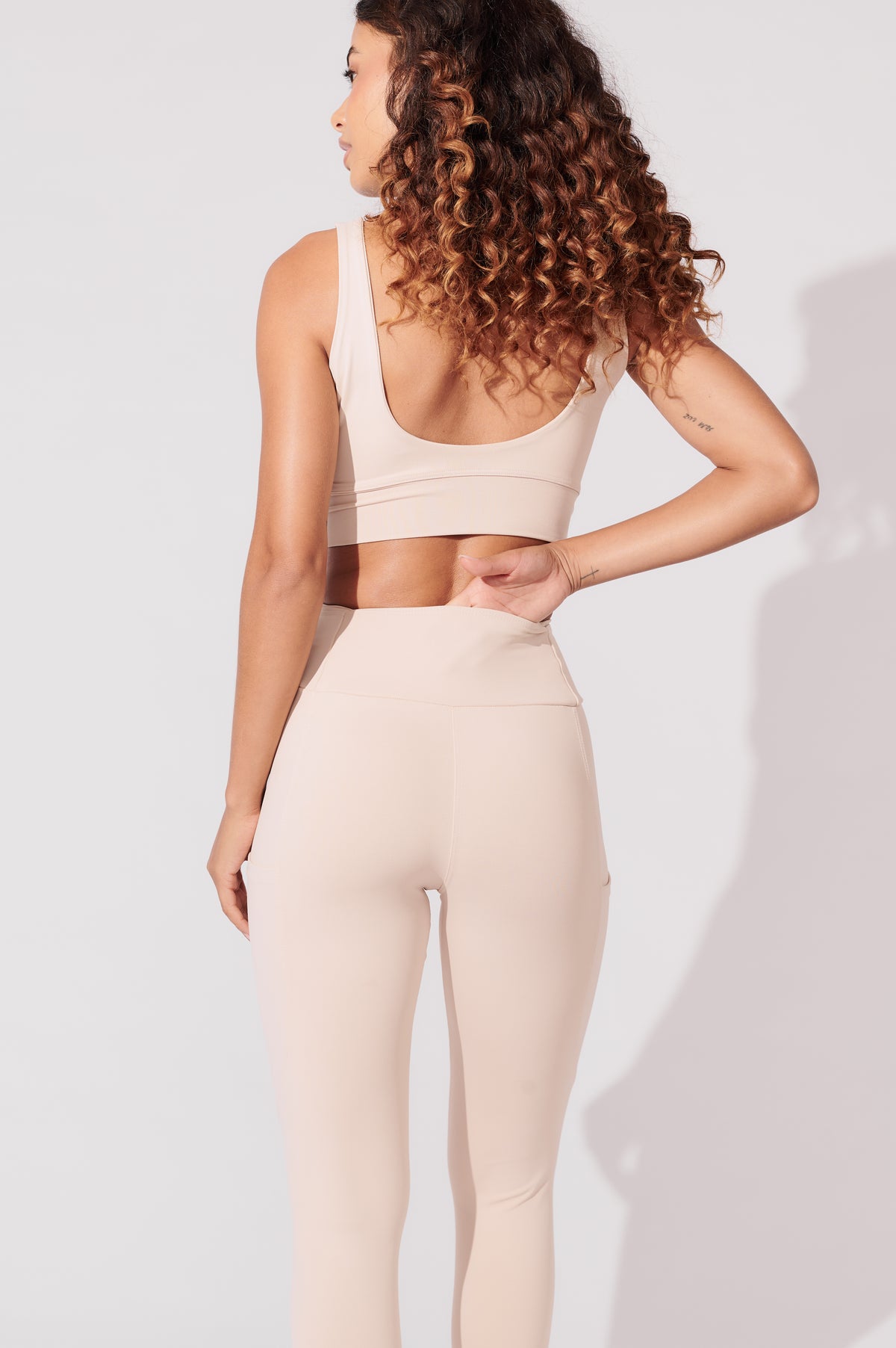 Calca Legging 6 Bolsos Bege