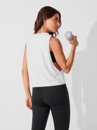 Conjunto Calça Legging de Compressão Preto + Regata Cropped Leve com Cava Ampla Branco