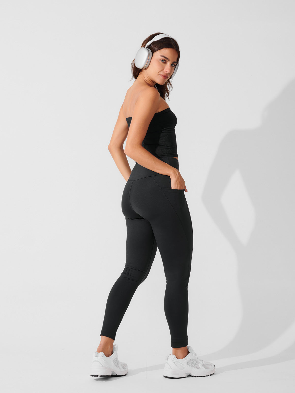 Conjunto Calça Legging de Compressão Preto + Top Tube Preto