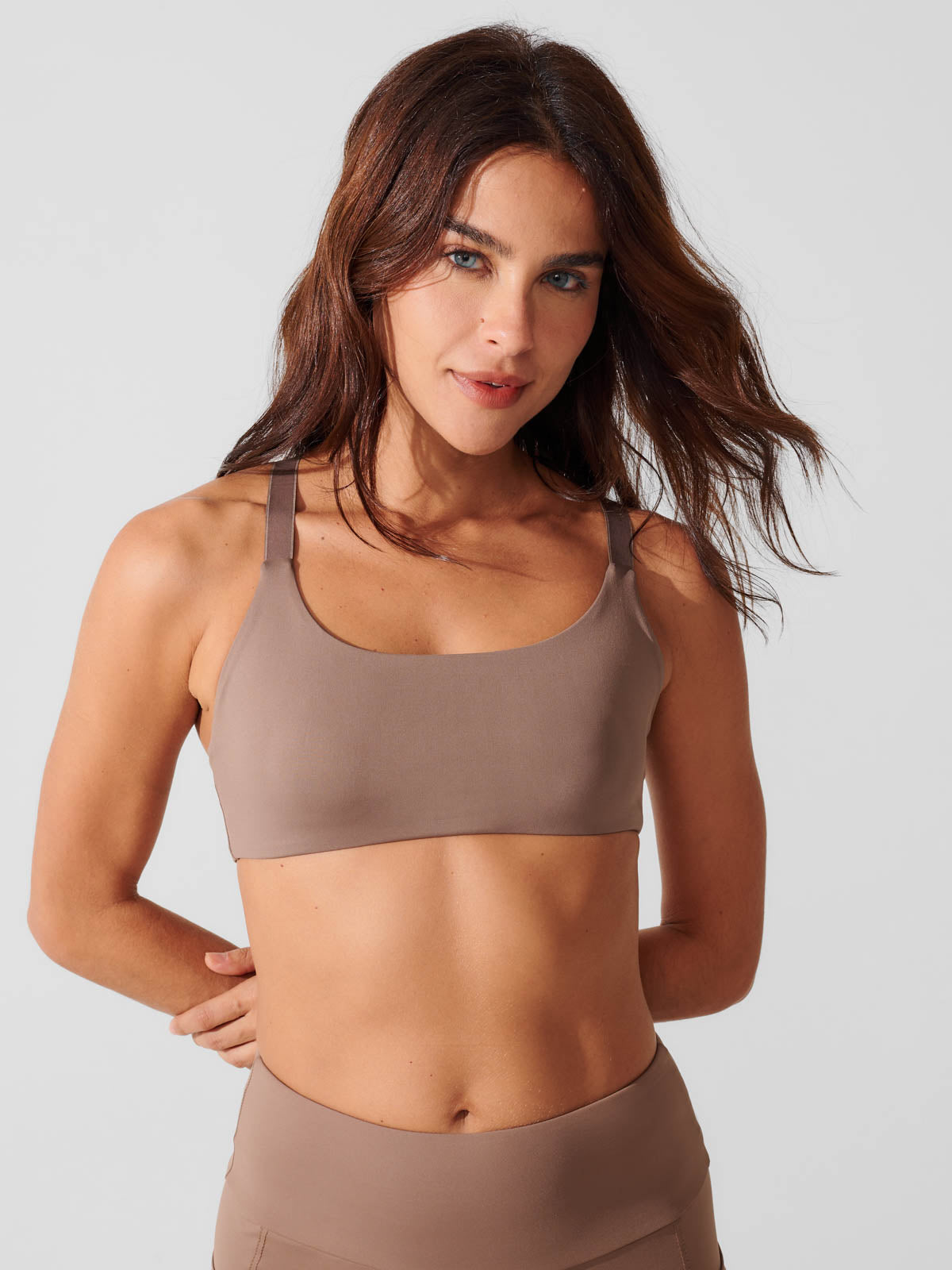 Conjunto Calça Legging de Compressão Marrom Cacau + Top Fitness Média Compressão Marrom Cacau