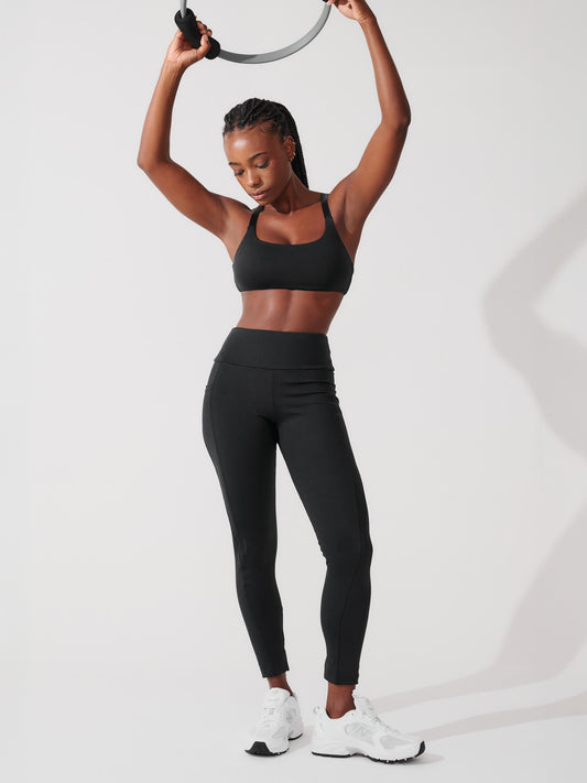 Conjunto Calça Legging de Compressão Preto + Top Fitness Média Compressão Preto