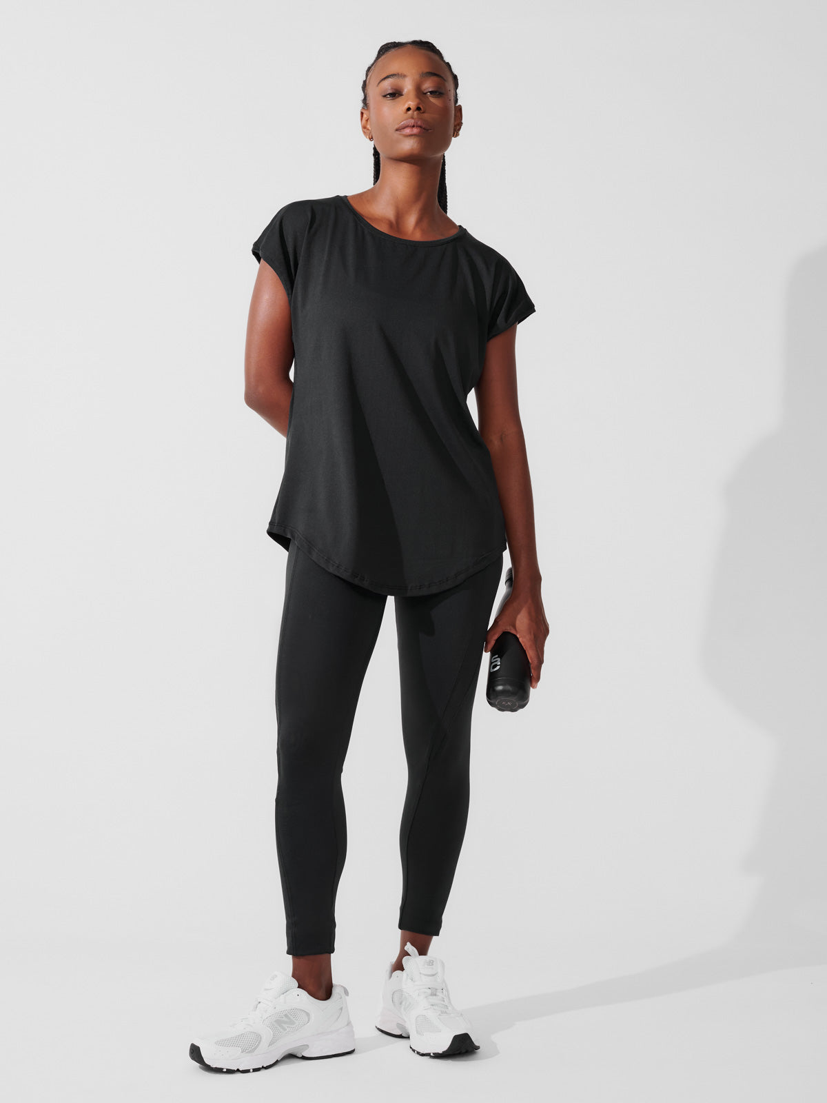 Conjunto Calça Legging de Compressão Preto + T-shirt Essencial Alongada Preto