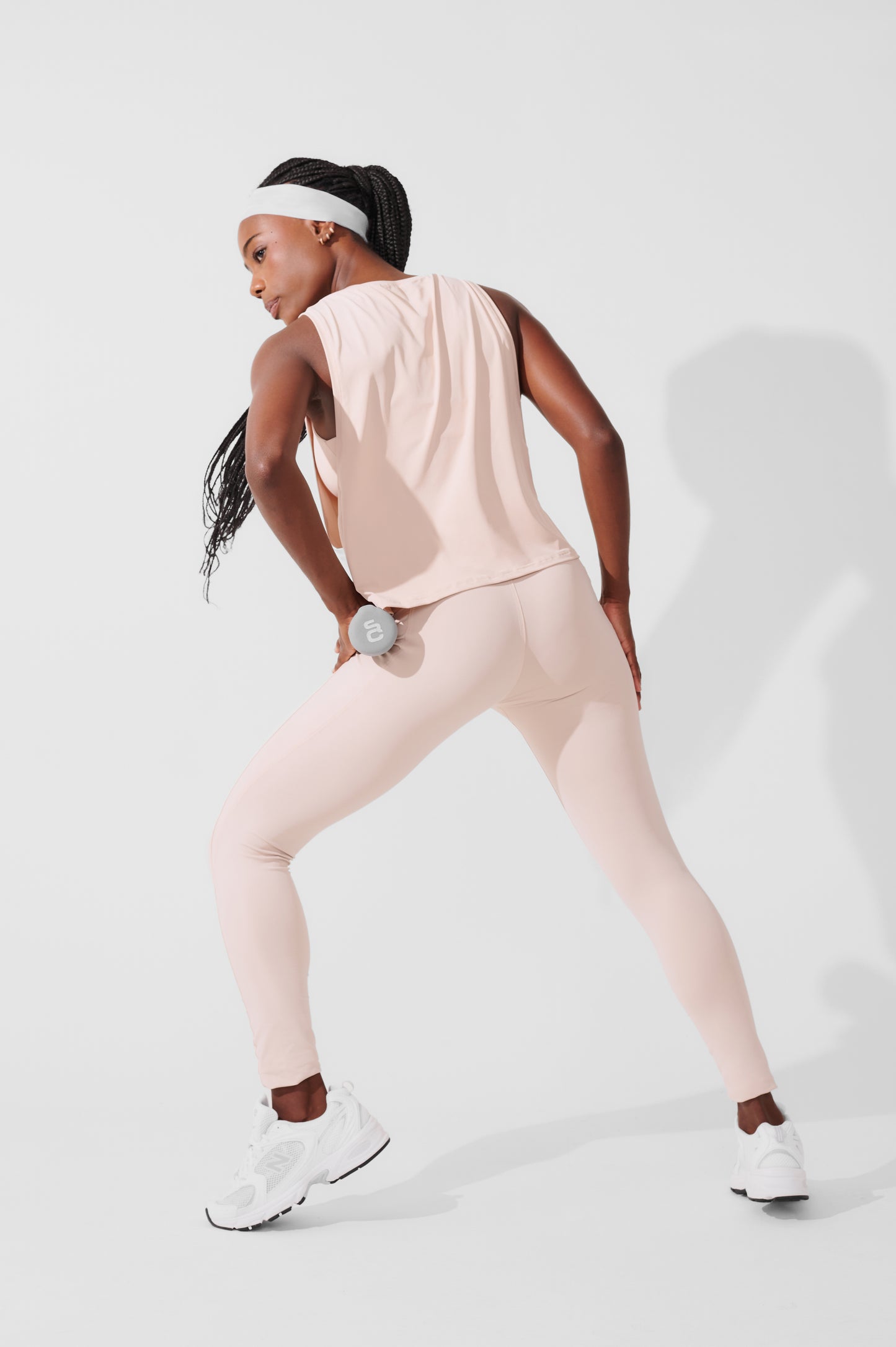 Conjunto Calça Legging de Compressão Bege + Regata Cropped Leve com Cava Ampla Bege