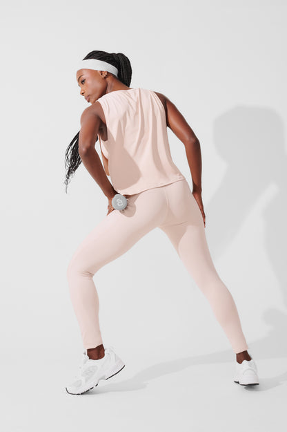 Conjunto Calça Legging de Compressão Bege + Regata Cropped Leve com Cava Ampla Bege