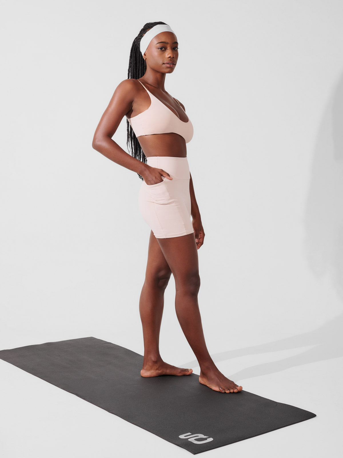 Conjunto Bermuda de Compressão Bege + Top Slim Bege