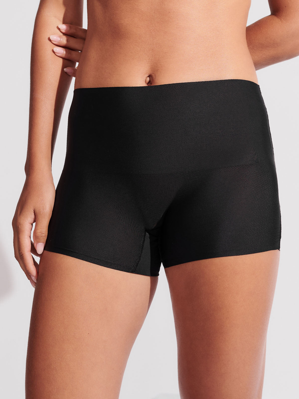 Kit com 10 Calcinhas Boxer Redutora Sem Costura Segunda Pele Preto - R$62,90 Cada