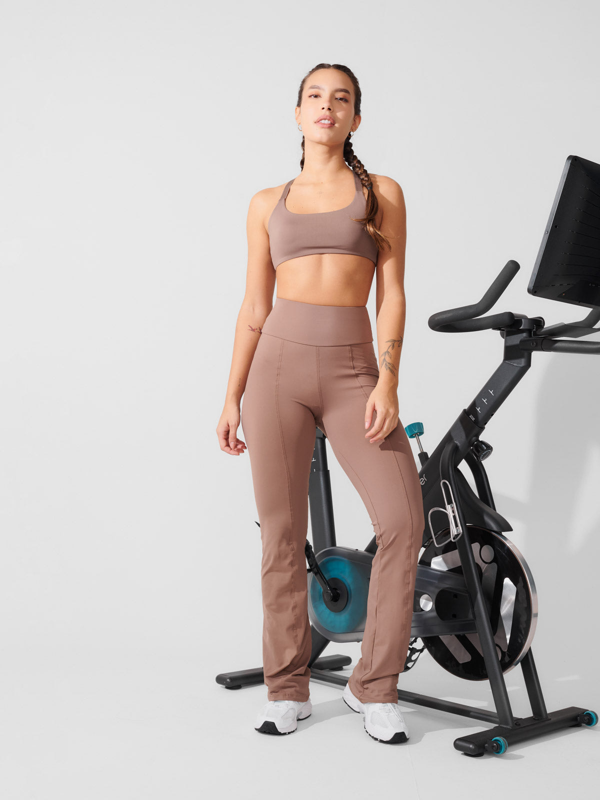 Conjunto Calça Bailarina Marrom Cacau + Top Fitness Média Compressão Marrom Cacau