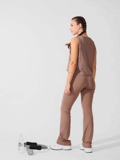 Conjunto Calça Bailarina Marrom Cacau + Regata Cropped Leve com Cava Ampla Marrom Cacau