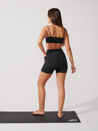 Conjunto Bermuda de Compressão Preto + Top Alça Dupla Preto