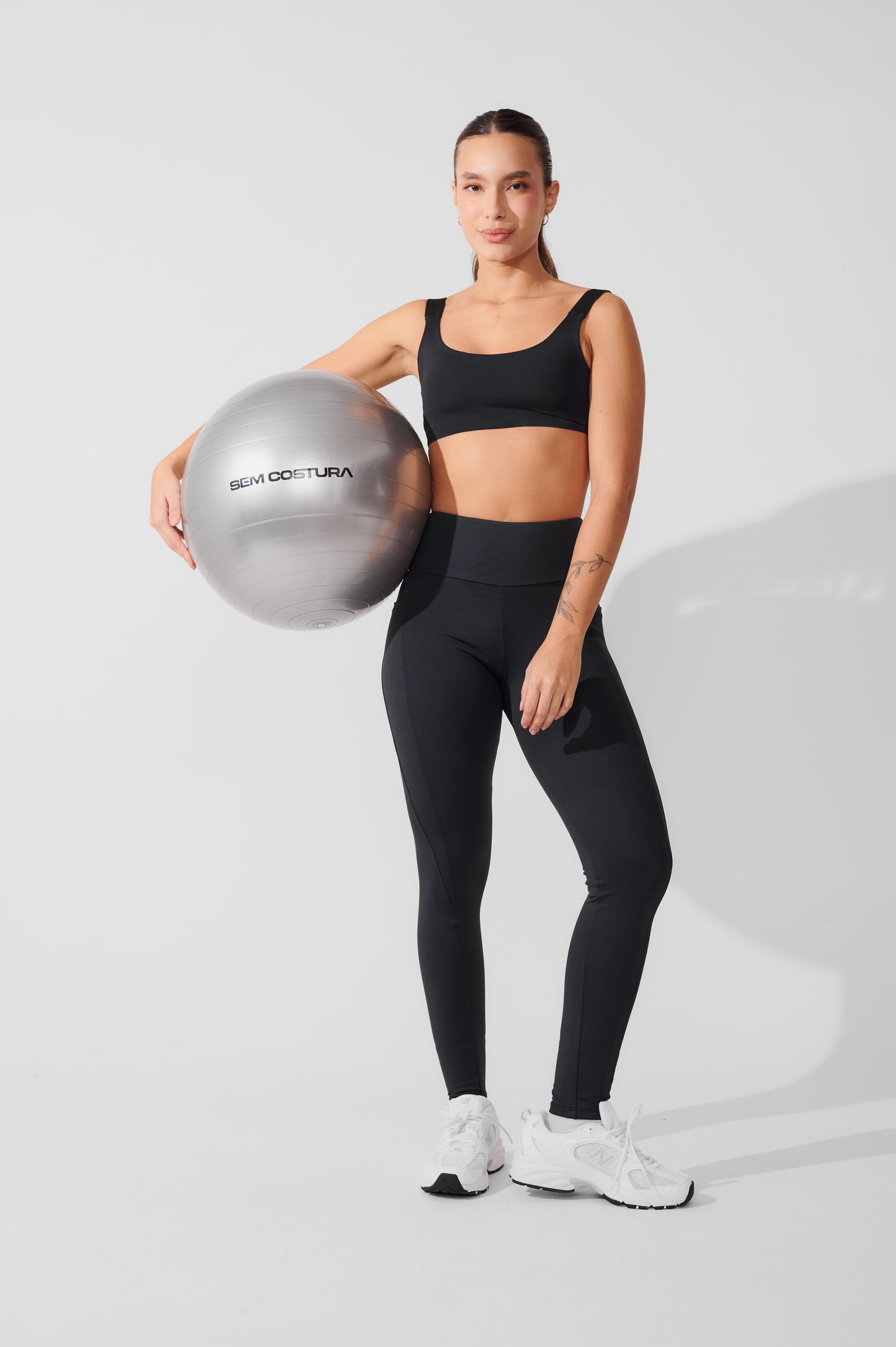 Conjunto Calça Legging de Compressão Preto + Top Ampla Cobertura Preto