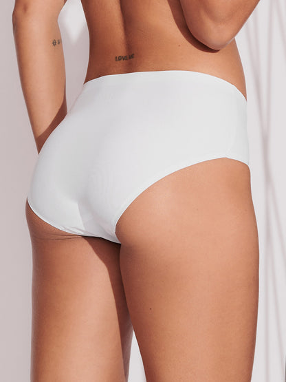 Kit com 6 Calcinhas Caleçon Sem Costura Segunda Pele (3 Branco e 3 Bege) - R$47,90 Cada