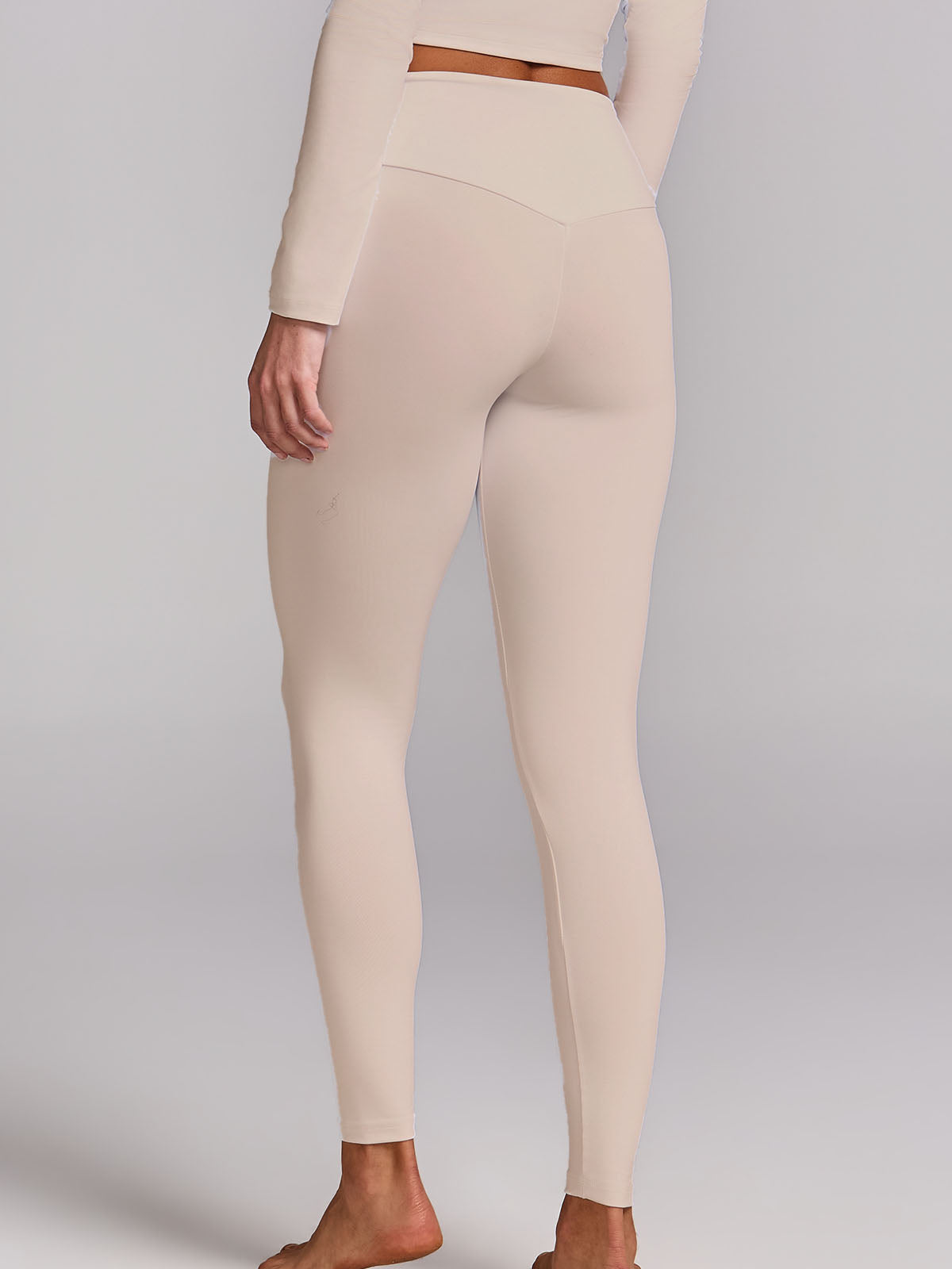 Calça Legging Levanta Bumbum Cós Em V Bege