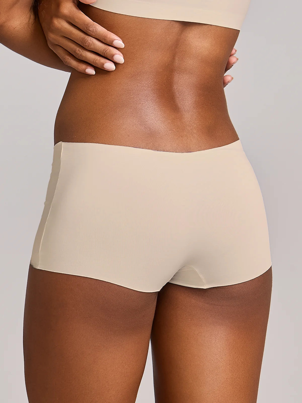 Kit com 10 Calcinhas Boxer Boyshort Invisível Sem Costura Bege