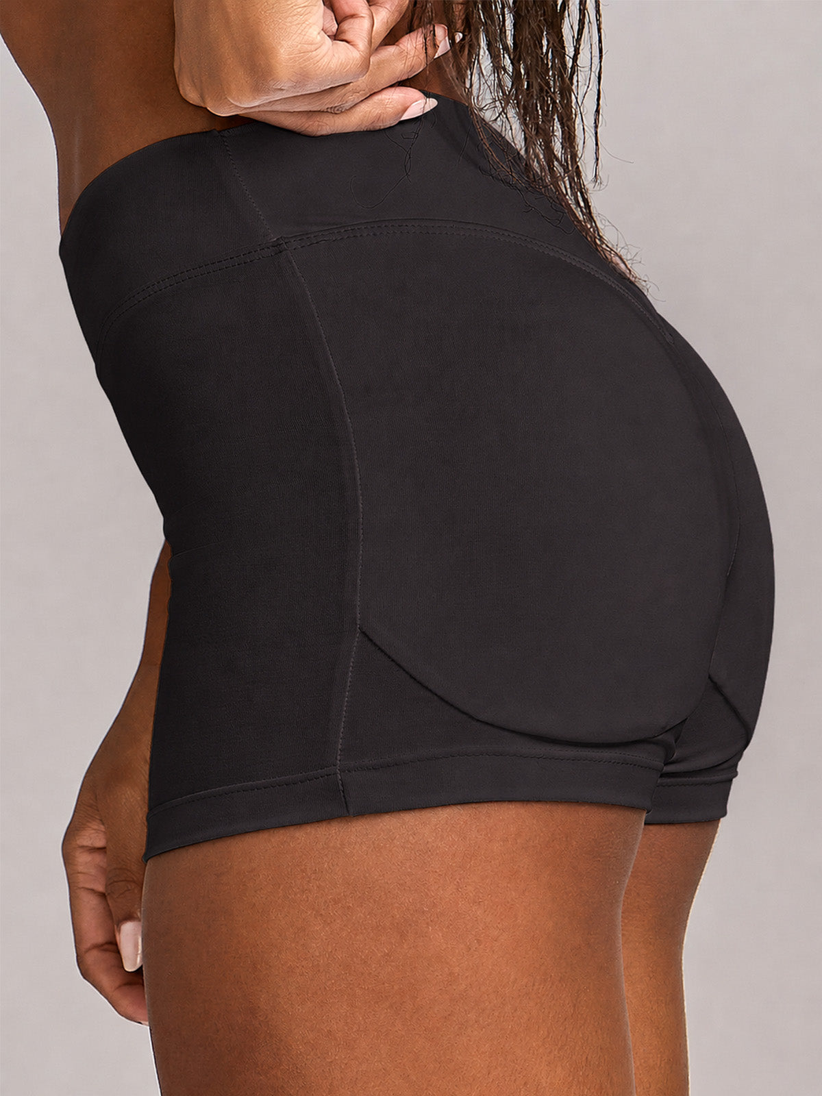 Calcinha com Enchimento Para Glúteos Preto
