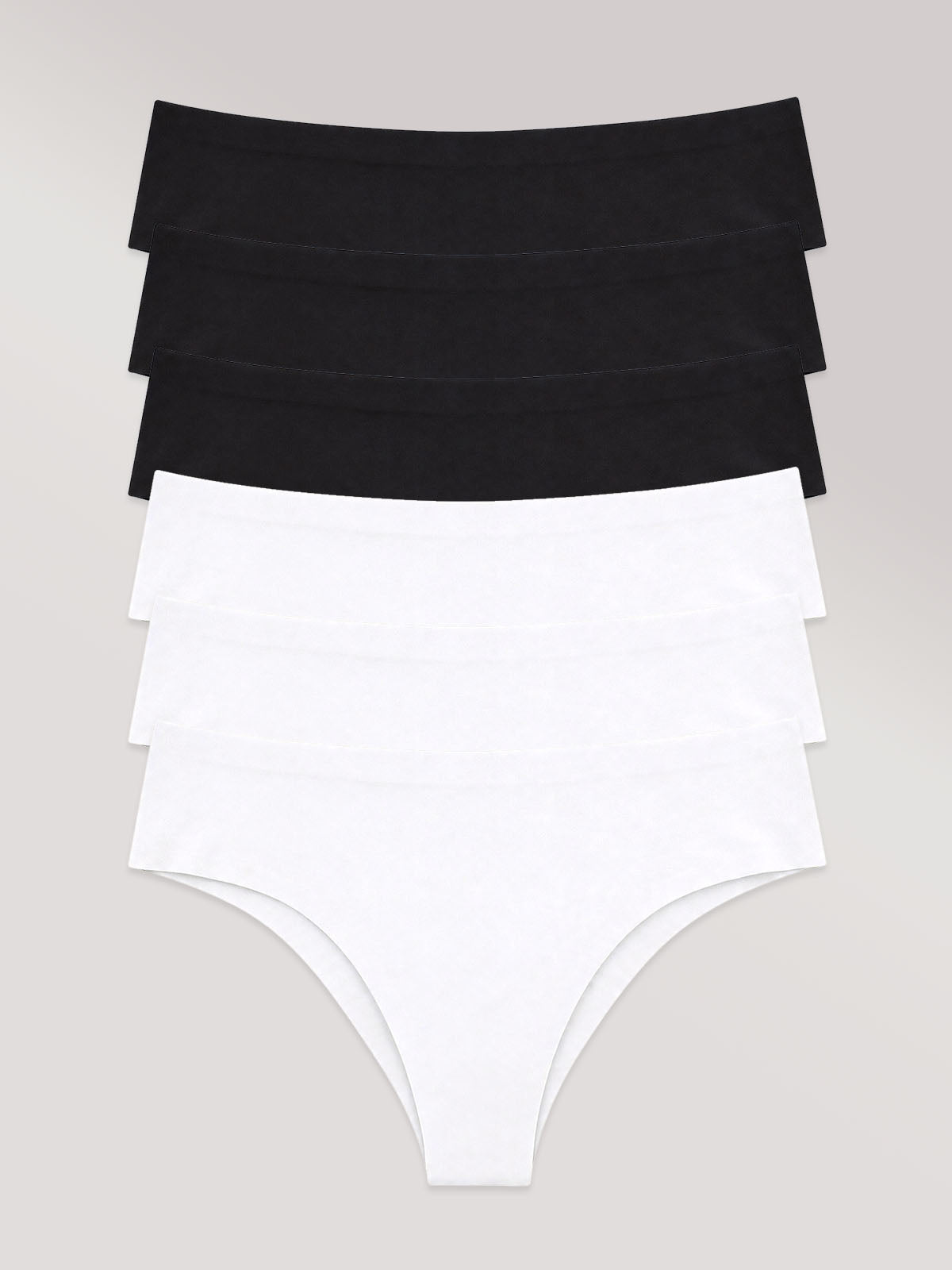Kit com 6 Calcinhas Biquíni Sem Costura Segunda Pele (3 Preto e 3 Branco) - R$23,98 cada