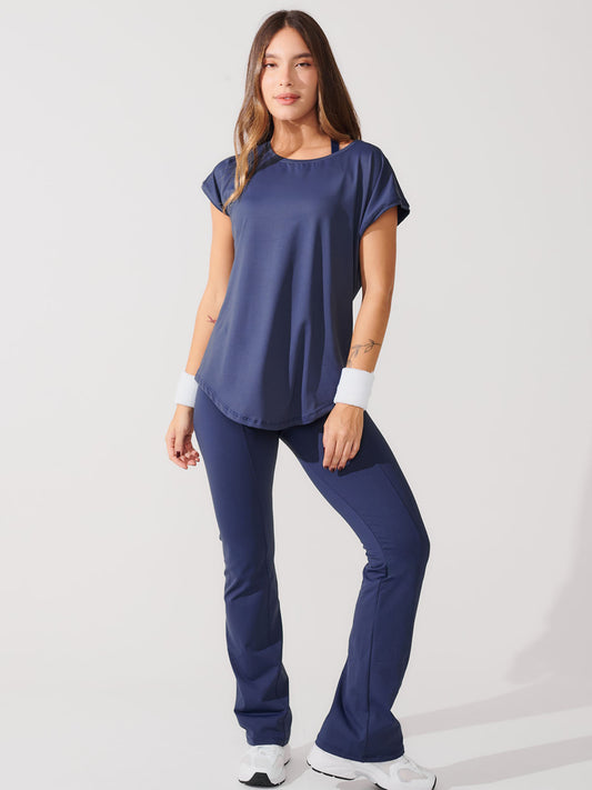 Conjunto Calça Bailarina Azul Marinho + T-shirt Essencial Alongada Azul Marinho