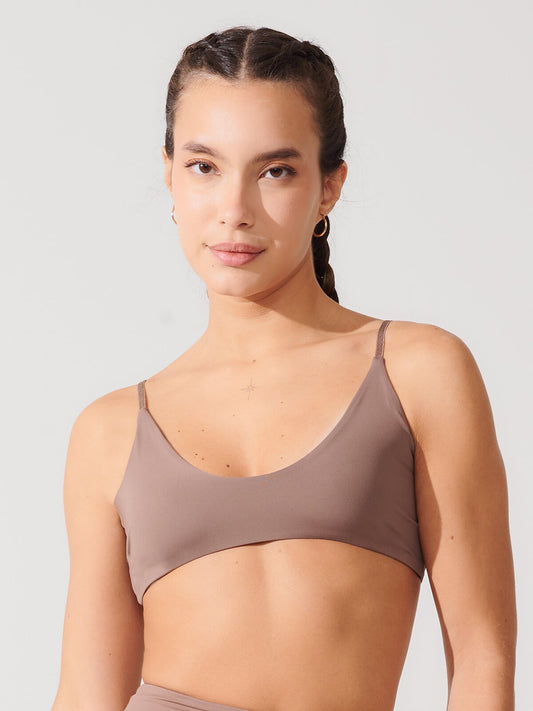 Top Slim Fitness com Alças Finas Marrom Cacau