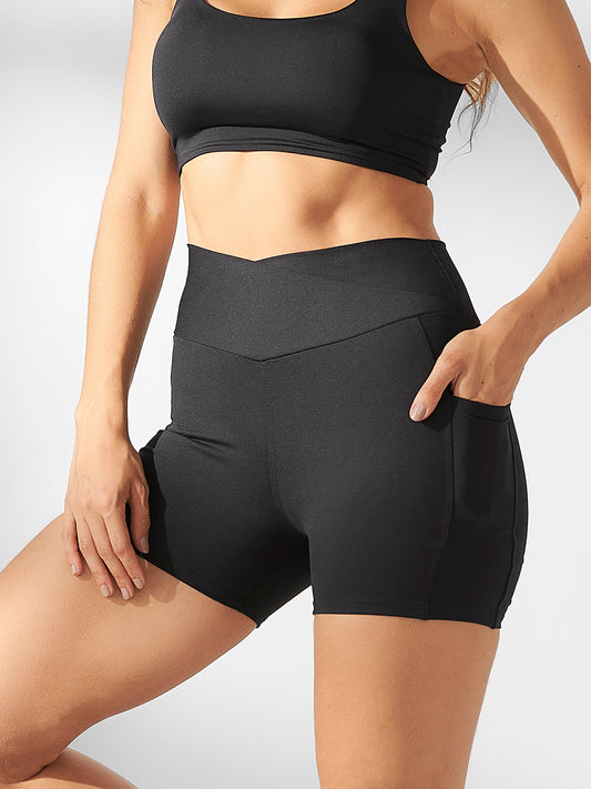 Shorts Fitness com Cós Transpassado Preto