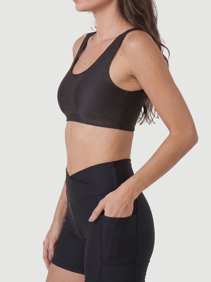 Conjunto sutiã regata invisível sem costura com bojo removível + shorts transpassado Preto