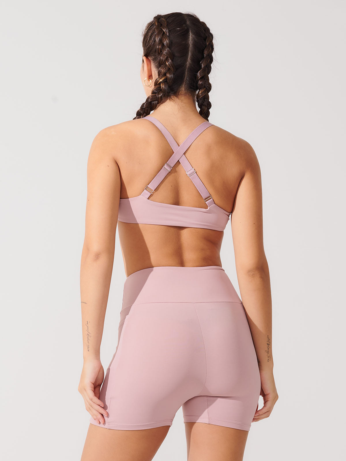 Conjunto Bermuda de Compressão Rose + Top Fitness Média Compressão Rose