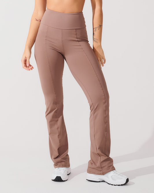 Calça Flare Bailarina Marrom Cacau
