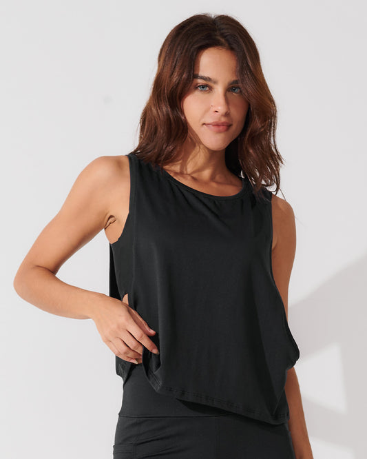 Regata Cropped com Cava Ampla Preto