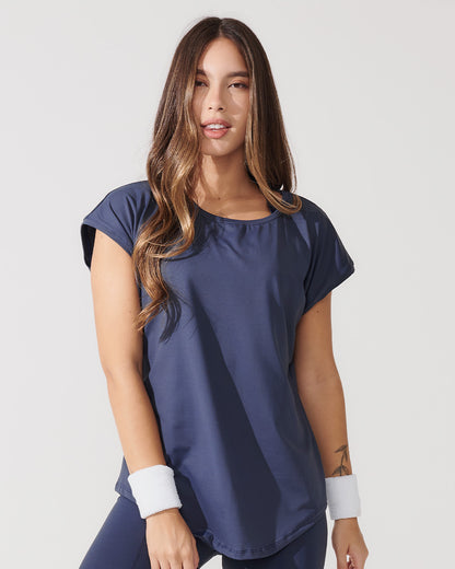 T-Shirt Essencial Alongada Azul Marinho