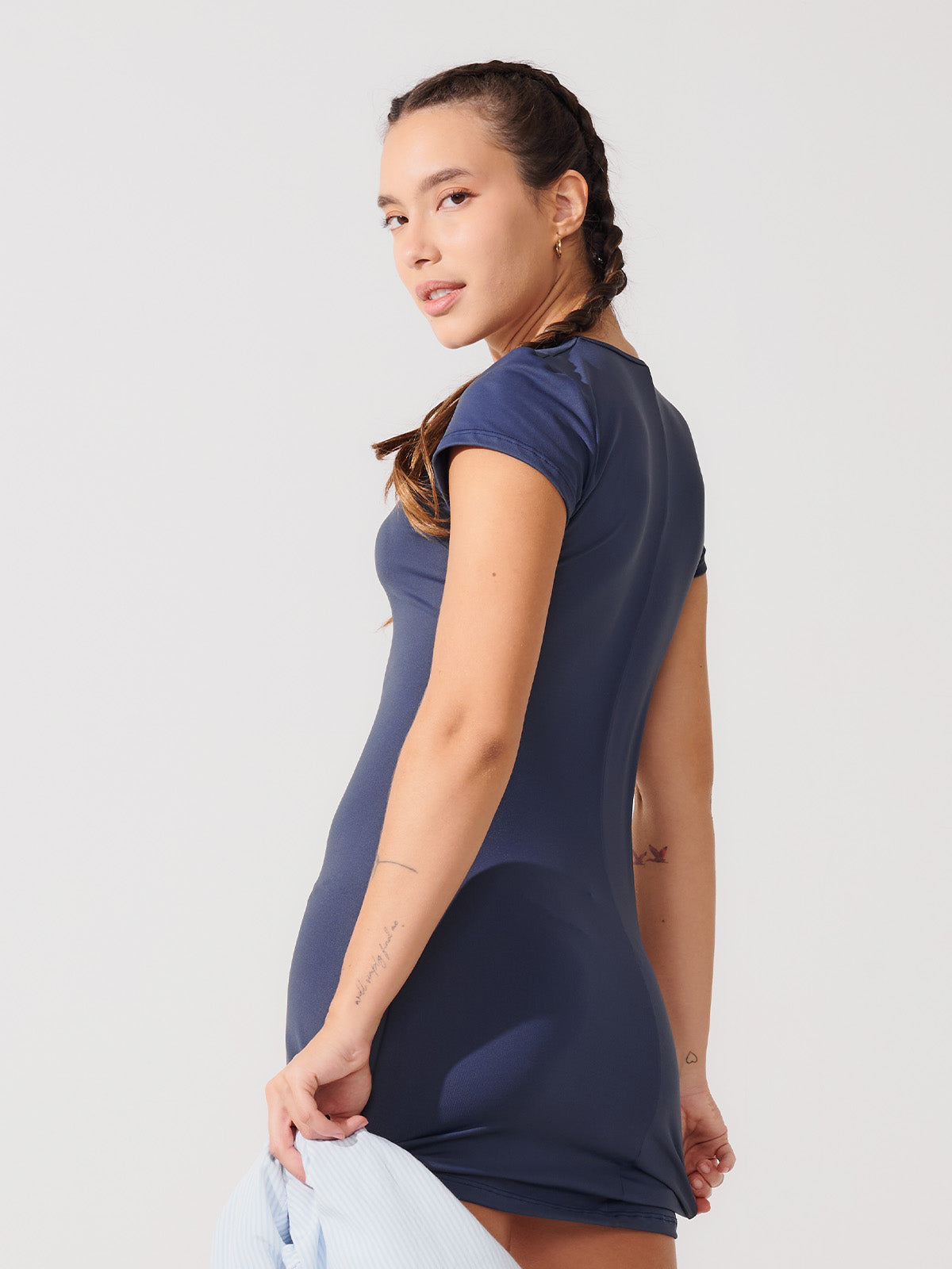 Vestido Essencial com Manga Curta e Gola Clássica Azul Marinho