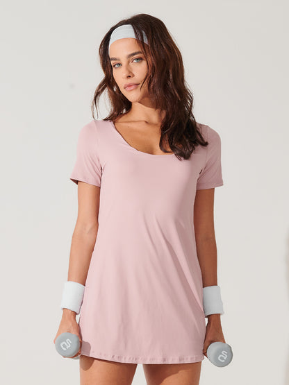 Vestido Fitness com Manga Curta e Shorts Rose